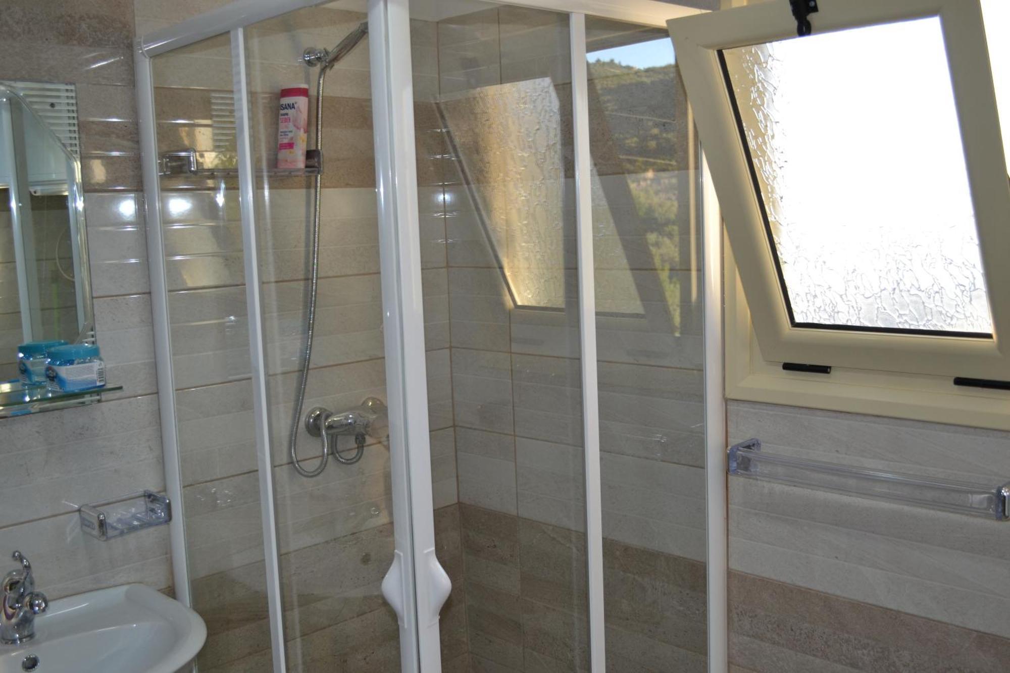 Seaview Penthouse Terrace & Garage Apartment Vlore Exterior photo